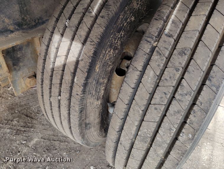 image for item DT0947 2016 Load Trail Load Max equipment trailer