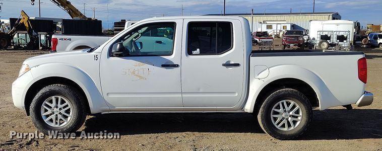 image for item DT0948 2016 Nissan Frontier Crew Cab pickup truck