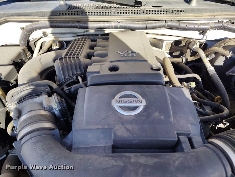 image for item DT0948 2016 Nissan Frontier Crew Cab pickup truck