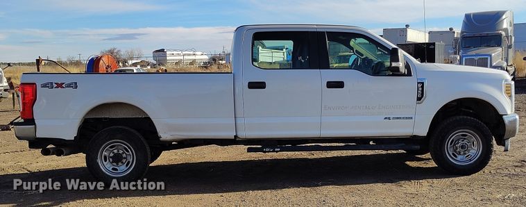 image for item DT0950 2018 Ford F350 Super Duty  Crew Cab pickup truck