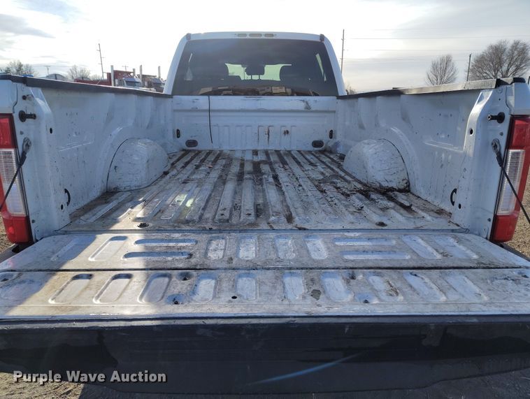 image for item DT0950 2018 Ford F350 Super Duty  Crew Cab pickup truck