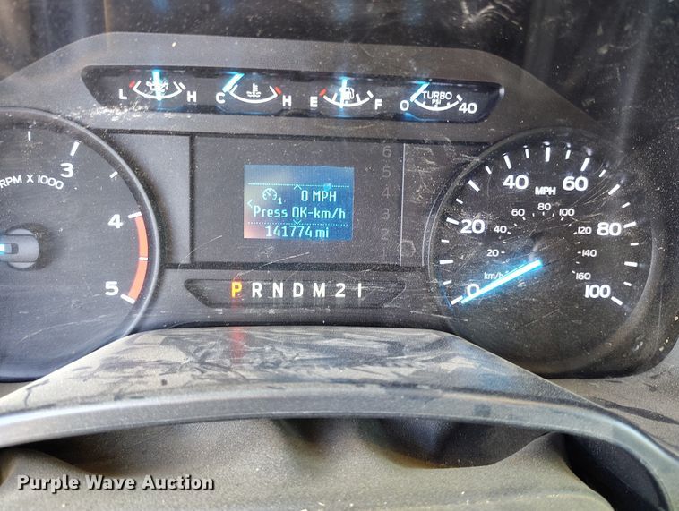 image for item DT0950 2018 Ford F350 Super Duty  Crew Cab pickup truck