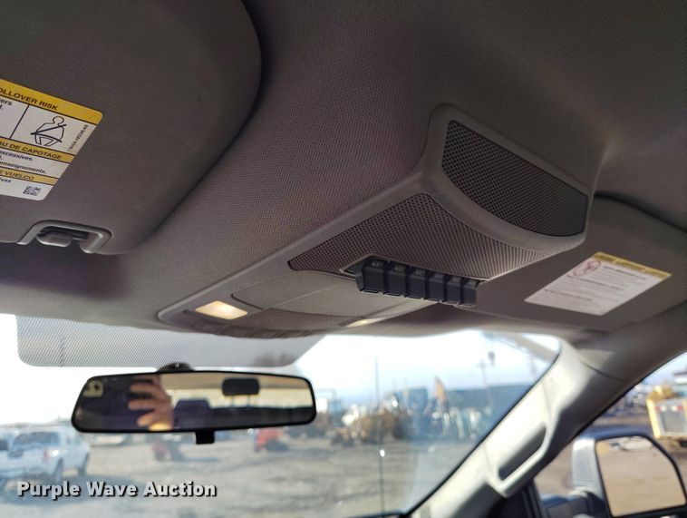 image for item DT0950 2018 Ford F350 Super Duty  Crew Cab pickup truck