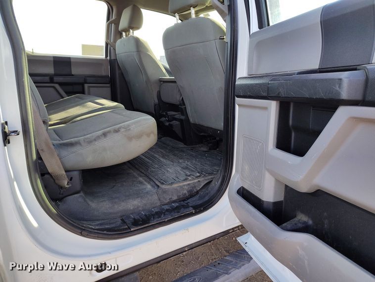 image for item DT0950 2018 Ford F350 Super Duty  Crew Cab pickup truck