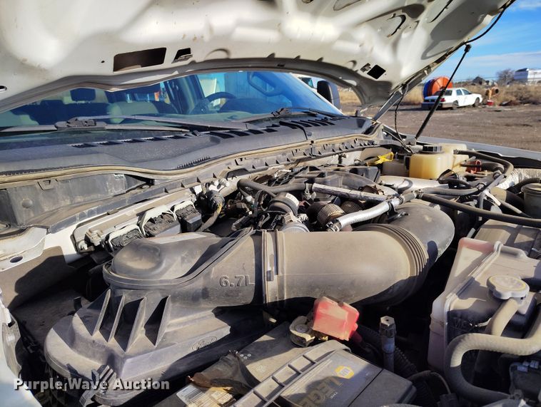 image for item DT0950 2018 Ford F350 Super Duty  Crew Cab pickup truck