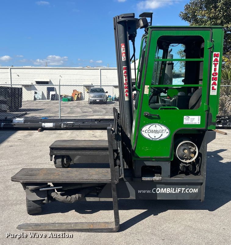 image for item DU0379 2016 CombiLift C8000 forklift