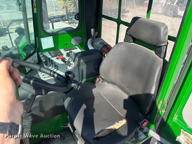 image for item DU0379 2016 CombiLift C8000 forklift