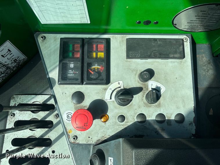 image for item DU0379 2016 CombiLift C8000 forklift