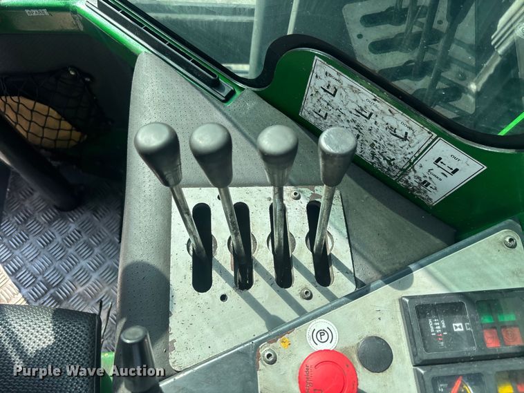 image for item DU0379 2016 CombiLift C8000 forklift