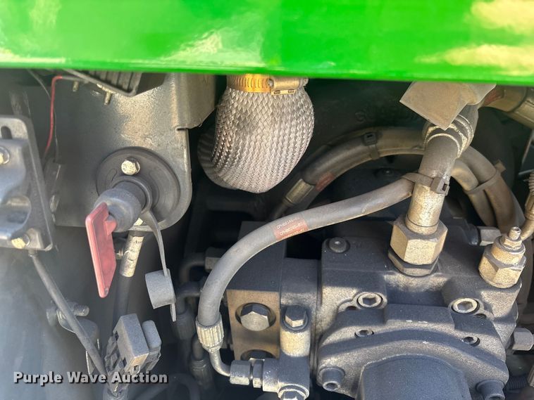 image for item DU0379 2016 CombiLift C8000 forklift