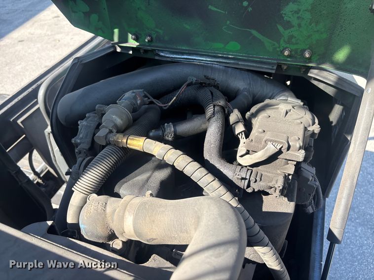 image for item DU0379 2016 CombiLift C8000 forklift