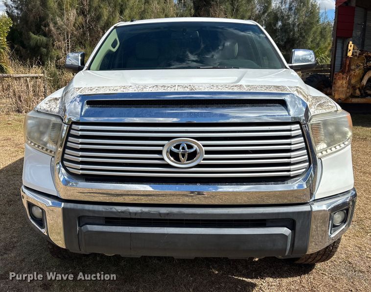 image for item DU0391 2015 Toyota Tundra Crew Cab pickup truck