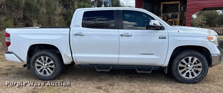 image for item DU0391 2015 Toyota Tundra Crew Cab pickup truck