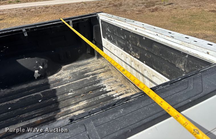 image for item DU0391 2015 Toyota Tundra Crew Cab pickup truck