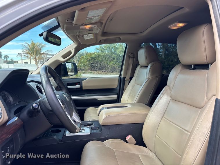 image for item DU0391 2015 Toyota Tundra Crew Cab pickup truck