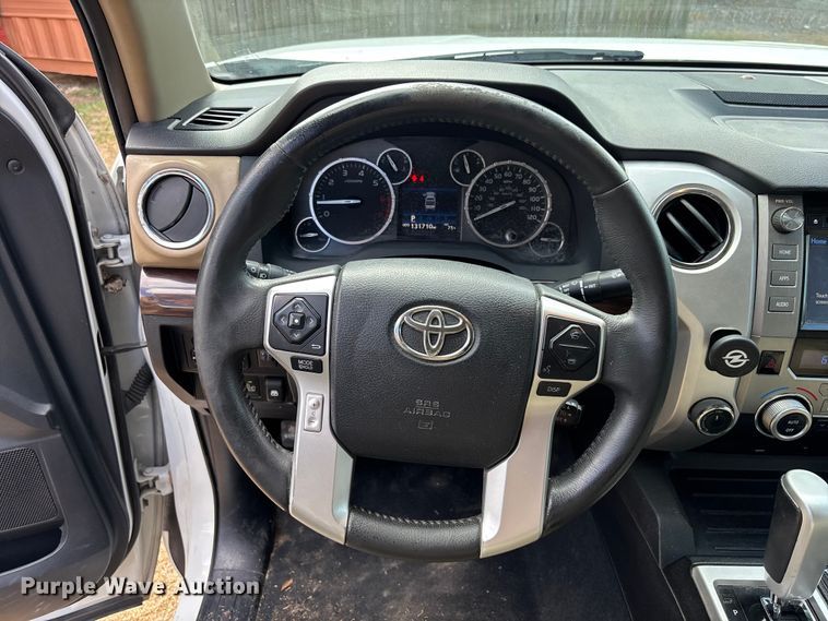 image for item DU0391 2015 Toyota Tundra Crew Cab pickup truck