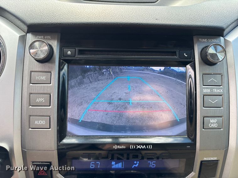 image for item DU0391 2015 Toyota Tundra Crew Cab pickup truck