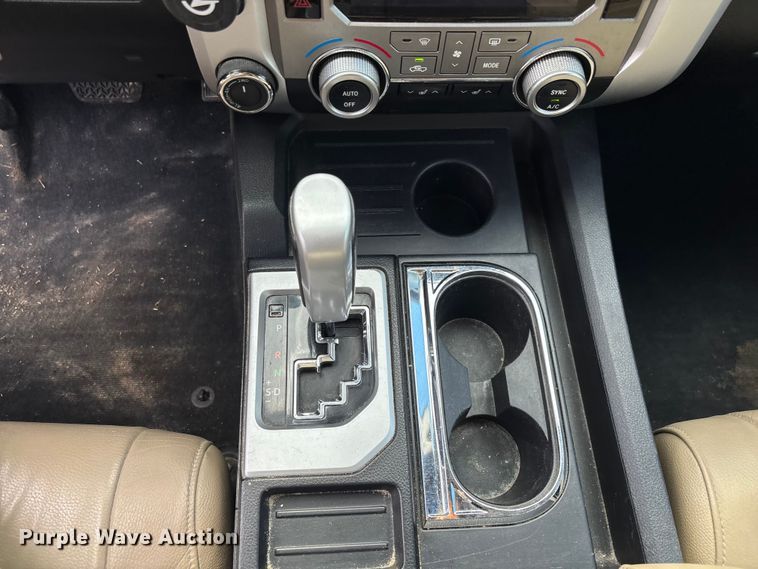 image for item DU0391 2015 Toyota Tundra Crew Cab pickup truck