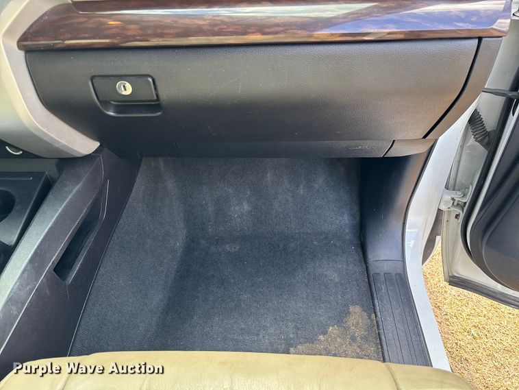 image for item DU0391 2015 Toyota Tundra Crew Cab pickup truck