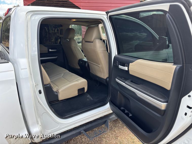 image for item DU0391 2015 Toyota Tundra Crew Cab pickup truck