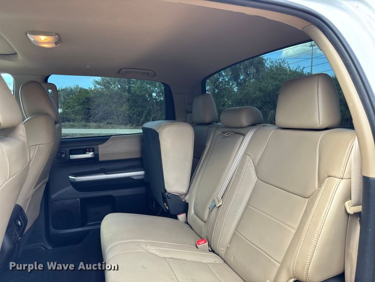 image for item DU0391 2015 Toyota Tundra Crew Cab pickup truck