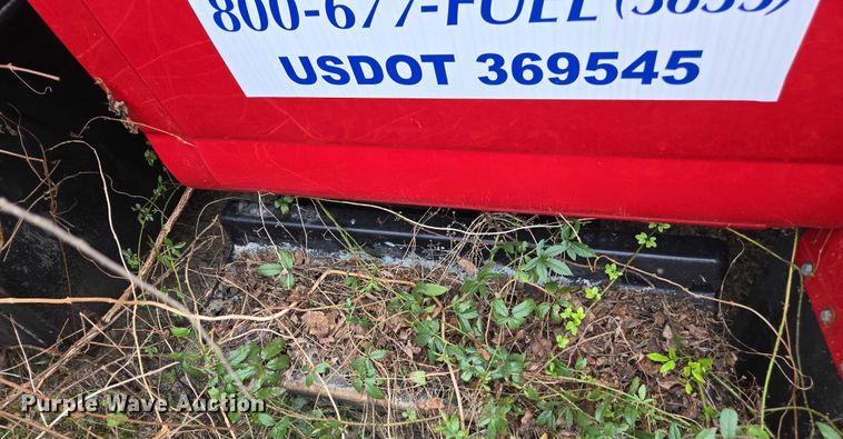 image for item DU2709 2004 Chevrolet C5500 flatbed truck