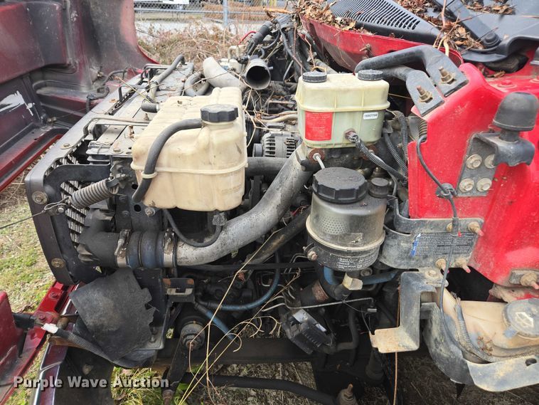 image for item DU2709 2004 Chevrolet C5500 flatbed truck