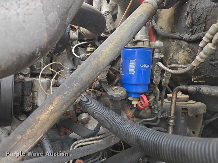 image for item DU2709 2004 Chevrolet C5500 flatbed truck