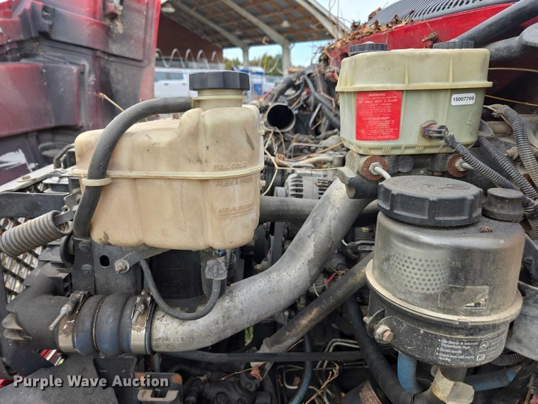 image for item DU2709 2004 Chevrolet C5500 flatbed truck