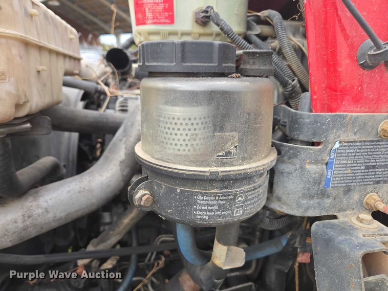 image for item DU2709 2004 Chevrolet C5500 flatbed truck