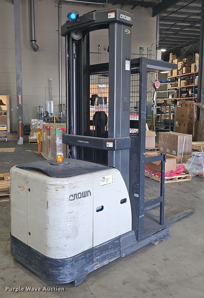 image for item DU2715 2018 Crown SP3520-30 order picker