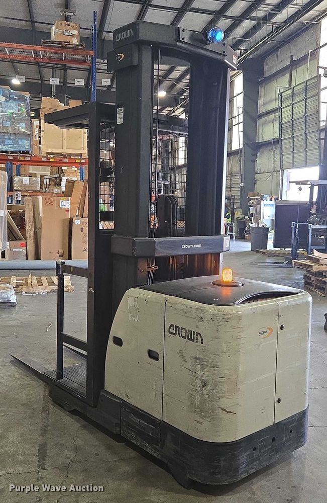 image for item DU2715 2018 Crown SP3520-30 order picker