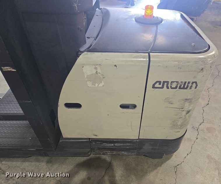 image for item DU2715 2018 Crown SP3520-30 order picker