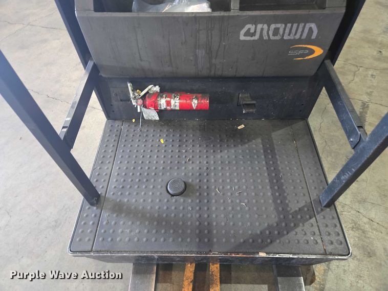 image for item DU2715 2018 Crown SP3520-30 order picker