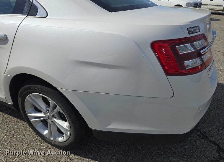image for item DU2716 2017 Ford Taurus 