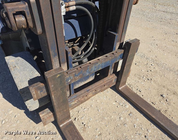 image for item DU2722 Komatsu FG25ST-11 forklift