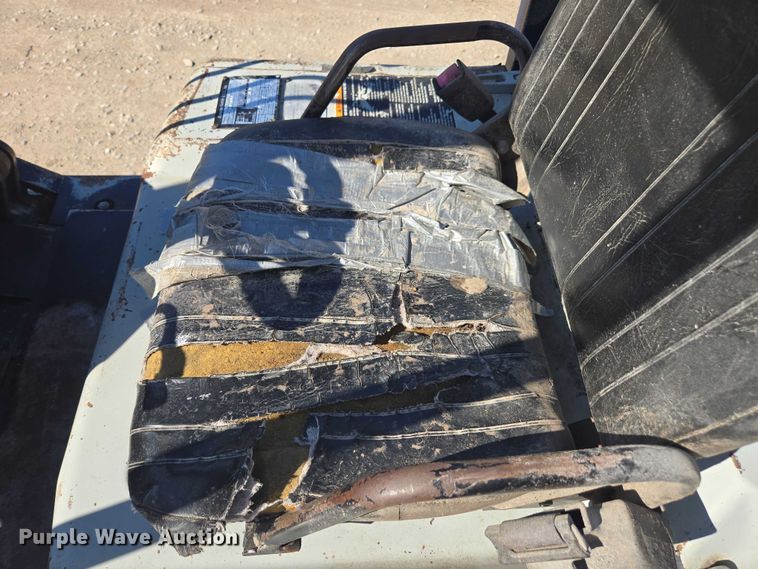 image for item DU2722 Komatsu FG25ST-11 forklift