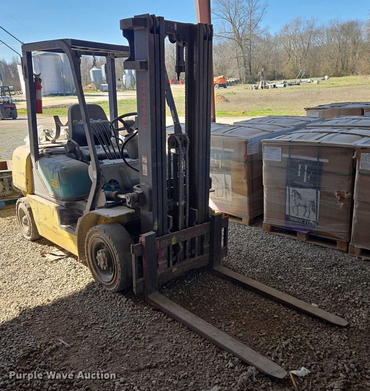 image for item DU2723 Komatsu FG25TLP-12 forklift