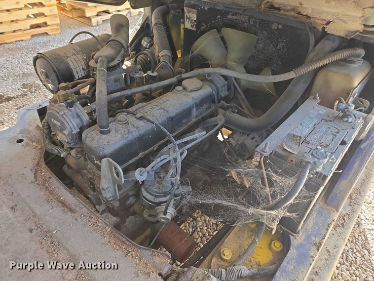 image for item DU2723 Komatsu FG25TLP-12 forklift