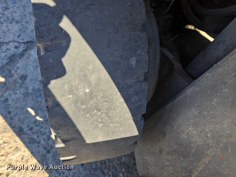 image for item DU2732 2017 Unicarriers PF50 forklift