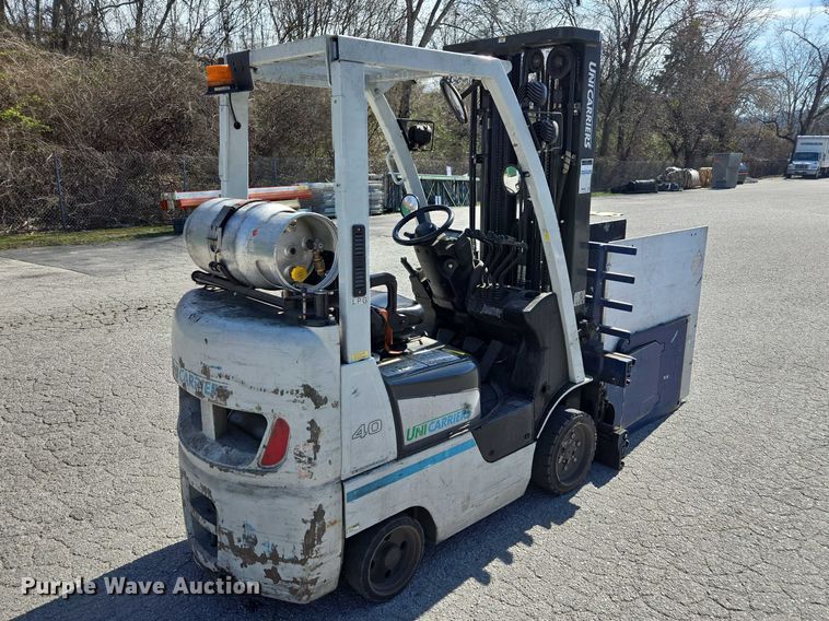 image for item DU2734 2016 UniCarriers CSF40 forklift