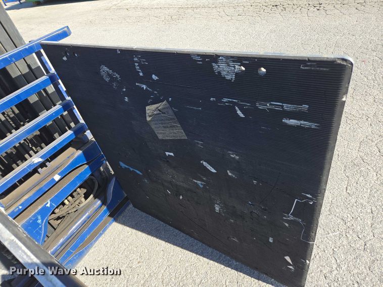 image for item DU2734 2016 UniCarriers CSF40 forklift