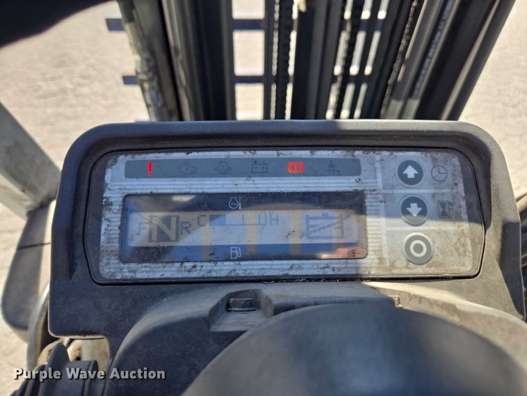 image for item DU2734 2016 UniCarriers CSF40 forklift