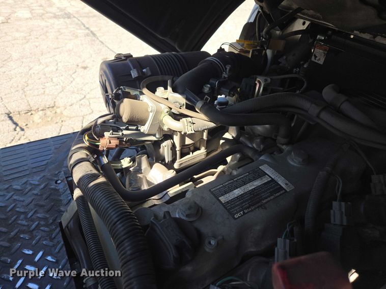 image for item DU2734 2016 UniCarriers CSF40 forklift