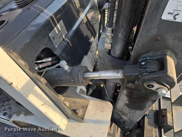 image for item DU2736 2016 UniCarriers PF50 forklift