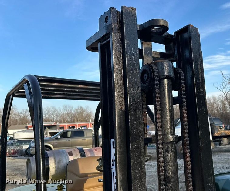 image for item DV0783 Yale G83P-050-SBS-093 forklift