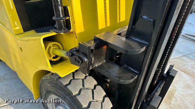 image for item DV0783 Yale G83P-050-SBS-093 forklift