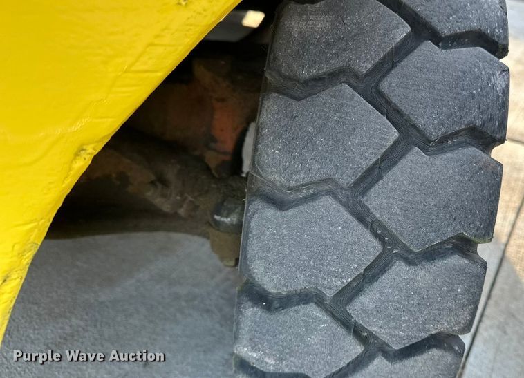 image for item DV0783 Yale G83P-050-SBS-093 forklift