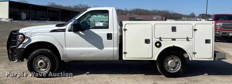 image for item DW7477 2014 Ford F250 utility bed pickup truck