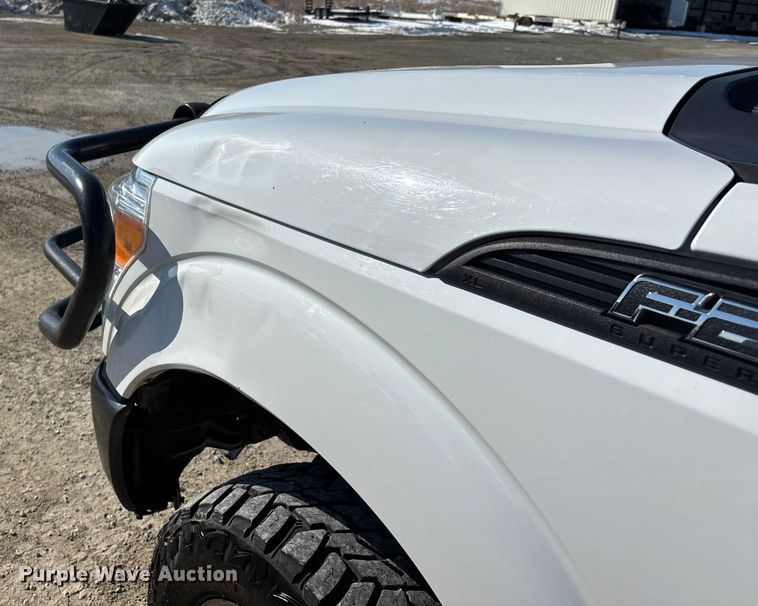 image for item DW7477 2014 Ford F250 utility bed pickup truck